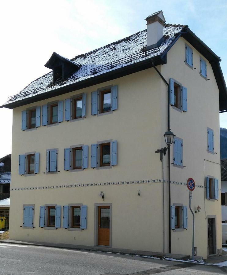 Alpedale Locanda Оваро Экстерьер фото