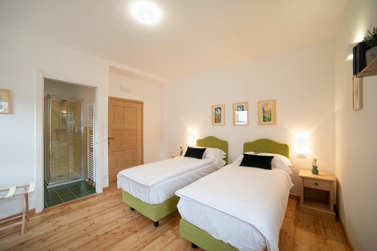 Alpedale Locanda Оваро Экстерьер фото
