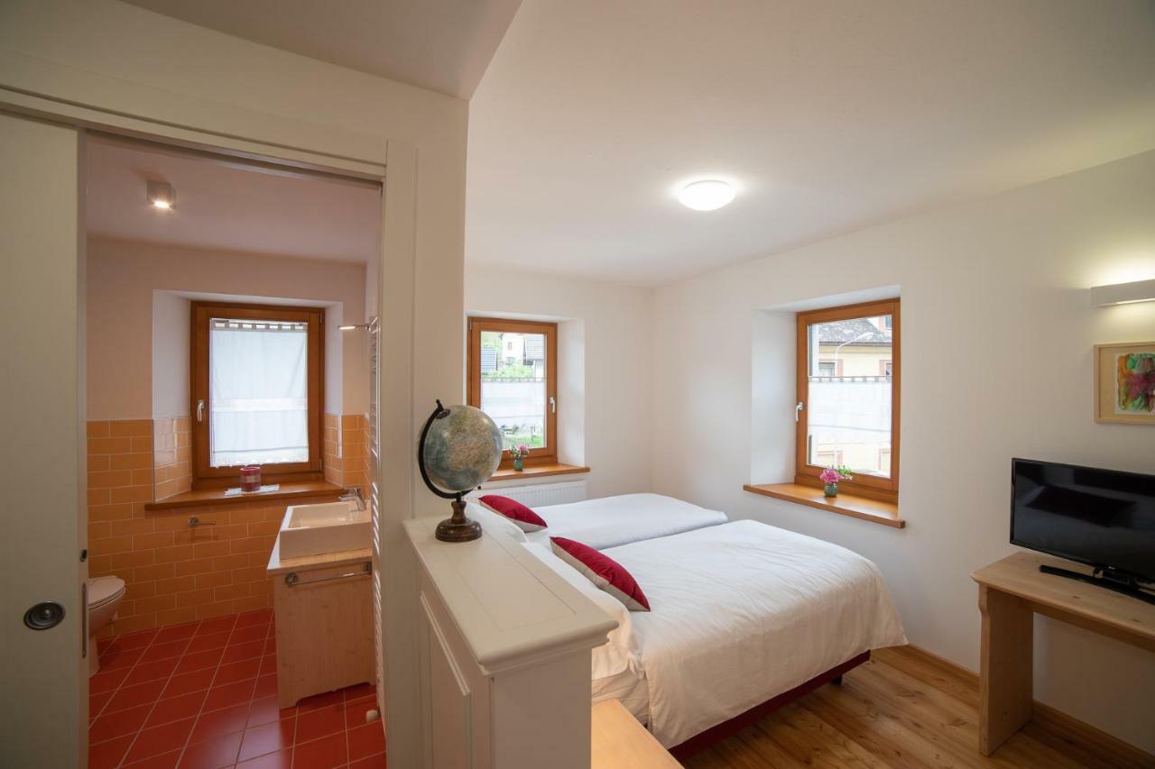 Alpedale Locanda Оваро Экстерьер фото