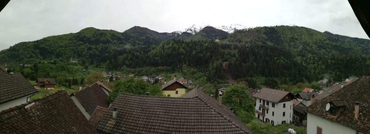 Alpedale Locanda Оваро Экстерьер фото