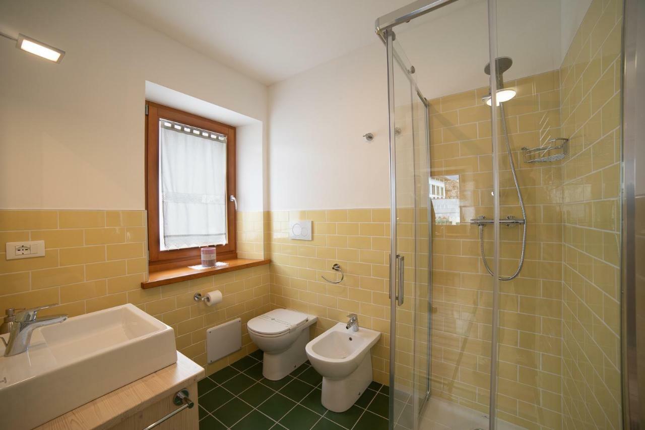 Alpedale Locanda Оваро Экстерьер фото